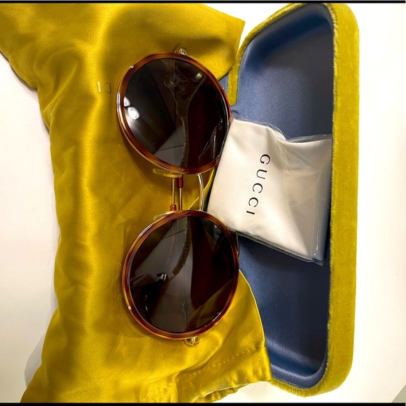 GUCCI ROUND SUNGLASSES